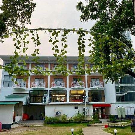 Shada Pathor Hotel & Resort Companiganj Экстерьер фото