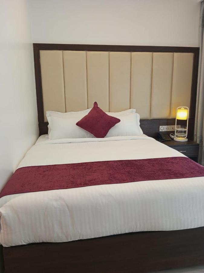 Shada Pathor Hotel & Resort Companiganj Экстерьер фото