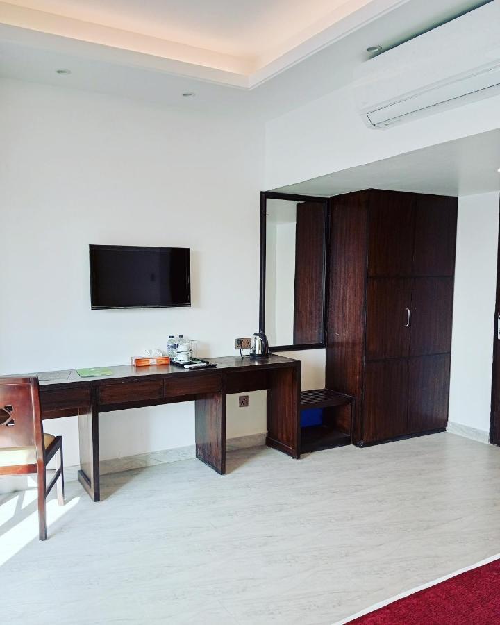 Shada Pathor Hotel & Resort Companiganj Экстерьер фото