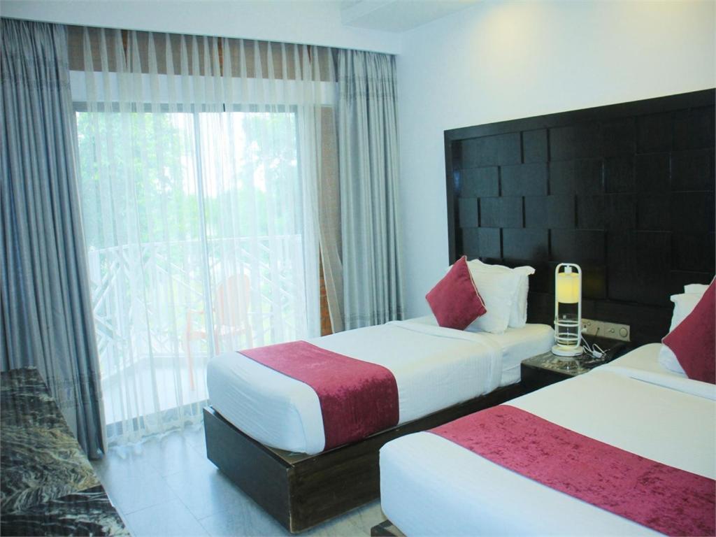Shada Pathor Hotel & Resort Companiganj Экстерьер фото